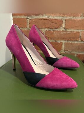 Fuchsia Suede Pointed-Toe High Heels with black leather detail